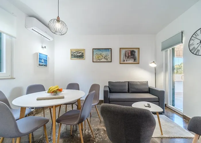 Apartmán Atj House *